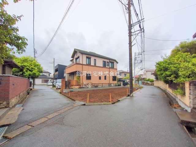 G00374956 千葉県八千代市勝田台南２丁目 新築一戸建て 3090万円 土地面積87.84m² (約26.57坪) 建物面積84.45m² (約25.54坪) 間取り３ＬＤＫ 築年月2025年08月【外観9】