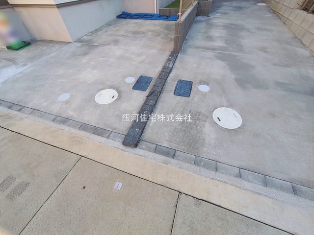 G00374958 千葉県市川市本北方１丁目 新築一戸建て 4190万円 土地面積94.92m² (約28.71坪) 建物面積86.32m² (約26.11坪) 間取り４ＬＤＫ 築年月2025年12月(築１年以内)【外観5】