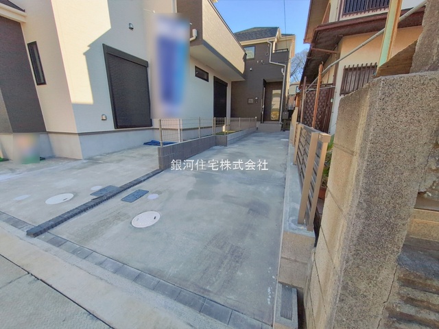 G00374958 千葉県市川市本北方１丁目 新築一戸建て 4190万円 土地面積94.92m² (約28.71坪) 建物面積86.32m² (約26.11坪) 間取り４ＬＤＫ 築年月2025年12月(築１年以内)【外観9】