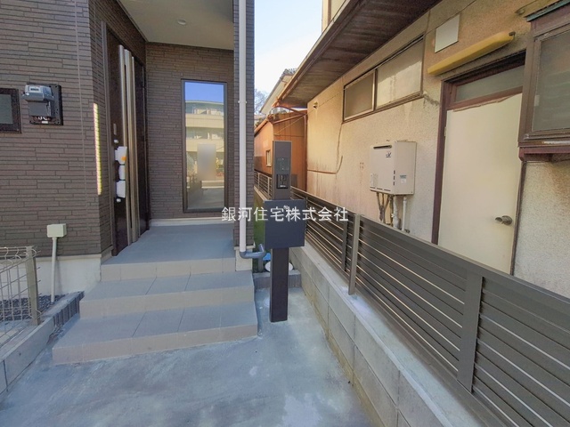 G00374958 千葉県市川市本北方１丁目 新築一戸建て 4190万円 土地面積94.92m² (約28.71坪) 建物面積86.32m² (約26.11坪) 間取り４ＬＤＫ 築年月2025年12月(築１年以内)【外観18】