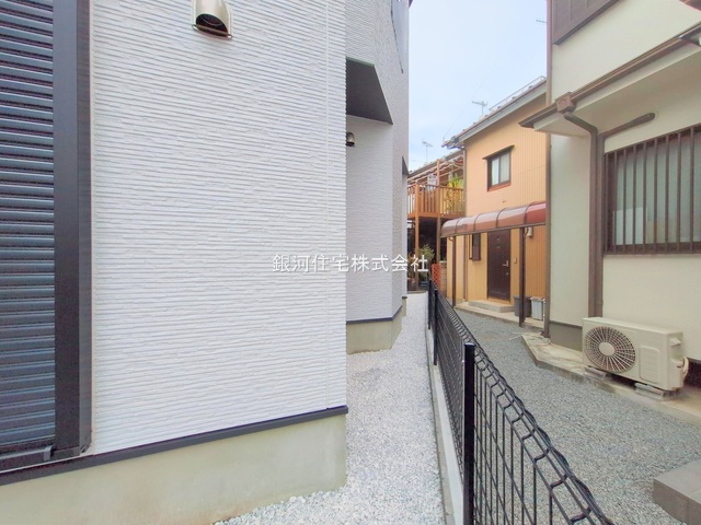 G00374967 神奈川県横浜市戸塚区原宿４丁目 新築一戸建て 3980万円 土地面積126.20m² (約38.17坪) 建物面積100.76m² (約30.47坪) 間取り４ＬＤＫ 築年月2025年03月(築１年以内)【外観8】