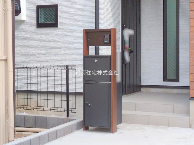 G00374967 神奈川県横浜市戸塚区原宿４丁目 新築一戸建て 3980万円 土地面積126.20m² (約38.17坪) 建物面積100.76m² (約30.47坪) 間取り４ＬＤＫ 築年月2025年03月(築１年以内)【外観15】