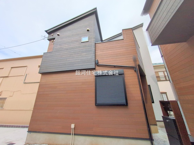 G00374967 神奈川県横浜市戸塚区原宿４丁目 新築一戸建て 3980万円 土地面積126.20m² (約38.17坪) 建物面積100.76m² (約30.47坪) 間取り４ＬＤＫ 築年月2025年03月(築１年以内)【外観18】