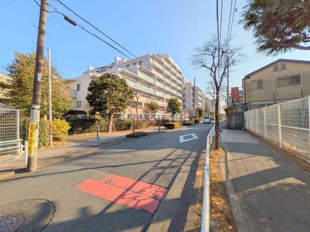 G00374970 東京都府中市東芝町 中古マンション 4999万円 専有面積88.80m² (約26.86坪) 間取り４ＬＤＫ 所在階2階 築年月2003年11月(築21年)【外観4】
