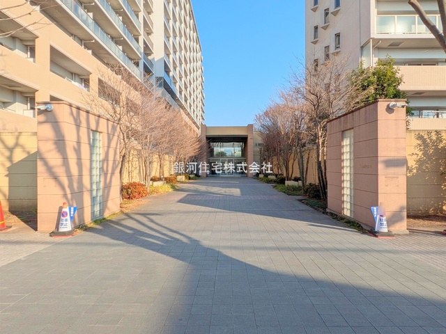 G00374970 東京都府中市東芝町 中古マンション 4999万円 専有面積88.80m² (約26.86坪) 間取り４ＬＤＫ 所在階2階 築年月2003年11月(築21年)【外観10】
