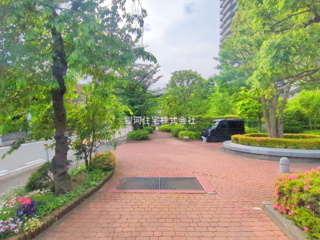 G00374982 神奈川県横浜市港北区新吉田東２丁目 中古マンション 5299万円 専有面積81.10m² (約24.53坪) 間取り３ＬＤＫ 所在階2階 築年月1990年03月(築35年)【外観6】