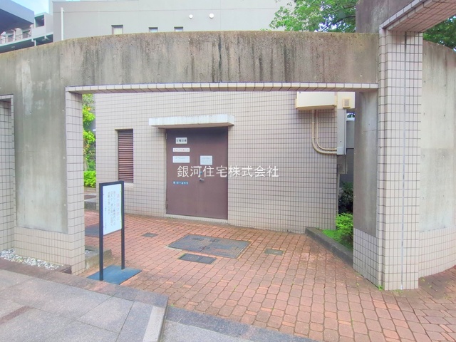 G00374982 神奈川県横浜市港北区新吉田東２丁目 中古マンション 5299万円 専有面積81.10m² (約24.53坪) 間取り３ＬＤＫ 所在階2階 築年月1990年03月(築35年)【外観8】