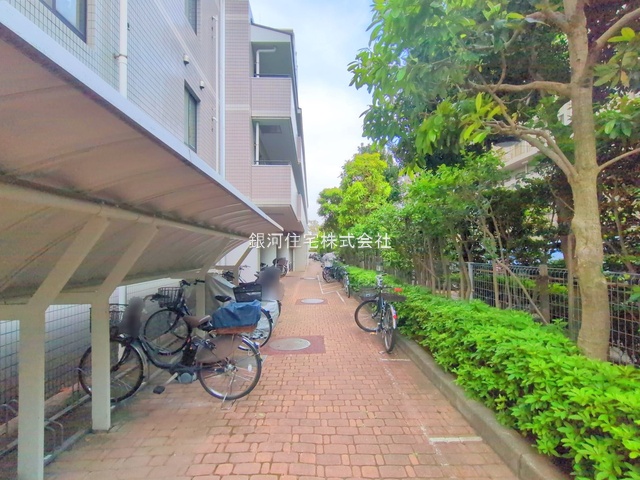 G00374982 神奈川県横浜市港北区新吉田東２丁目 中古マンション 5299万円 専有面積81.10m² (約24.53坪) 間取り３ＬＤＫ 所在階2階 築年月1990年03月(築35年)【外観11】