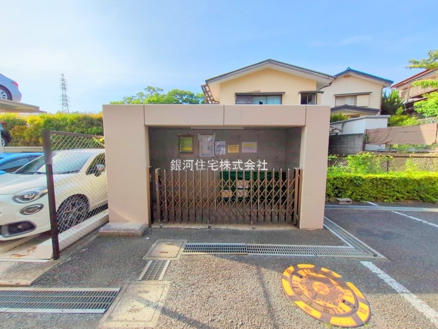 G00374983 神奈川県鎌倉市岩瀬 中古マンション 4499万円 専有面積77.71m² (約23.50坪) 間取り３ＬＤＫ 所在階2階 築年月1997年03月(築28年)【外観4】