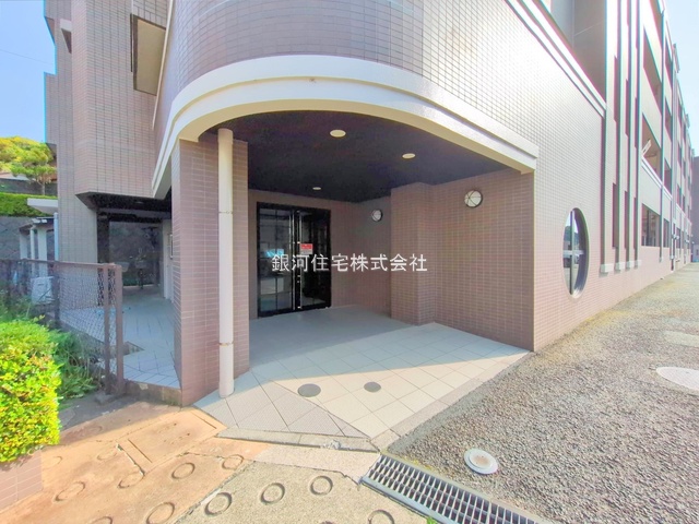 G00374983 神奈川県鎌倉市岩瀬 中古マンション 4499万円 専有面積77.71m² (約23.50坪) 間取り３ＬＤＫ 所在階2階 築年月1997年03月(築28年)【外観14】