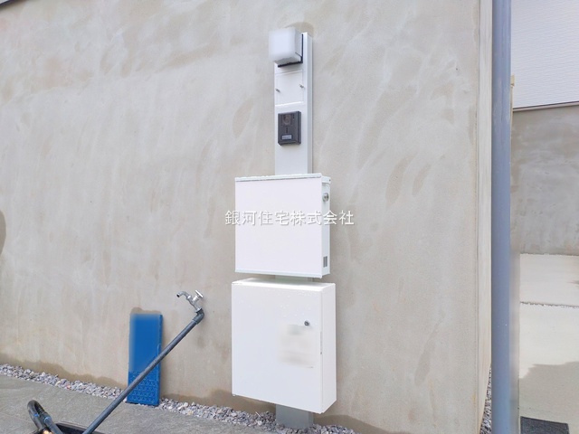 G00374988 神奈川県横浜市港南区港南１丁目 新築一戸建て 4890万円 土地面積85.89m² (約25.98坪) 建物面積78.04m² (約23.60坪) 間取り３ＬＤＫ 築年月2025年04月(築１年以内)【外観7】