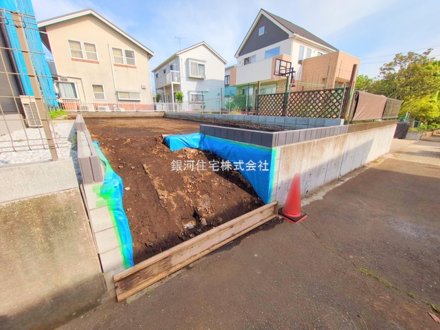 G00374990 神奈川県藤沢市遠藤 新築一戸建て 4180万円 土地面積125.49m² (約37.96坪) 建物面積100.19m² (約30.30坪) 間取り４ＬＤＫ 築年月2026年02月【外観10】