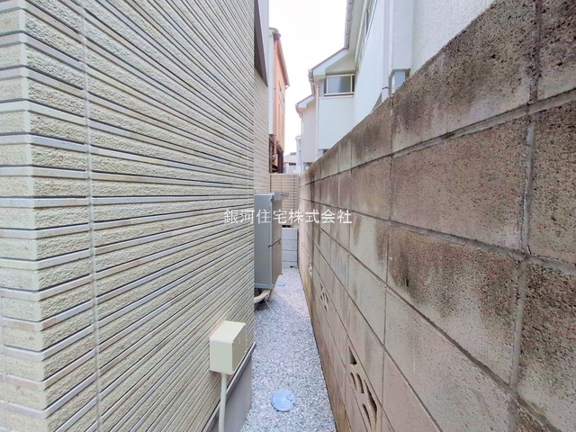 G00374991 東京都中野区野方２丁目 新築一戸建て 9480万円 土地面積75.21m² (約22.75坪) 建物面積128.54m² (約38.88坪) 築年月2025年04月(築１年以内)【外観5】