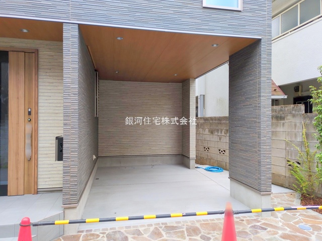 G00374991 東京都中野区野方２丁目 新築一戸建て 9480万円 土地面積75.21m² (約22.75坪) 建物面積128.54m² (約38.88坪) 築年月2025年04月(築１年以内)【外観12】