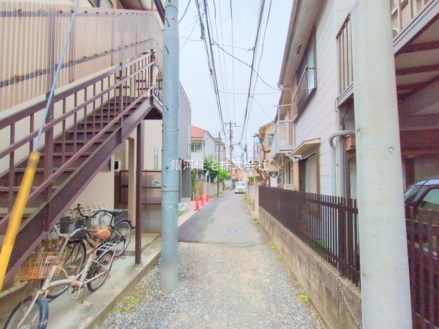 G00374991 東京都中野区野方２丁目 新築一戸建て 9480万円 土地面積75.21m² (約22.75坪) 建物面積128.54m² (約38.88坪) 築年月2025年04月(築１年以内)【外観16】