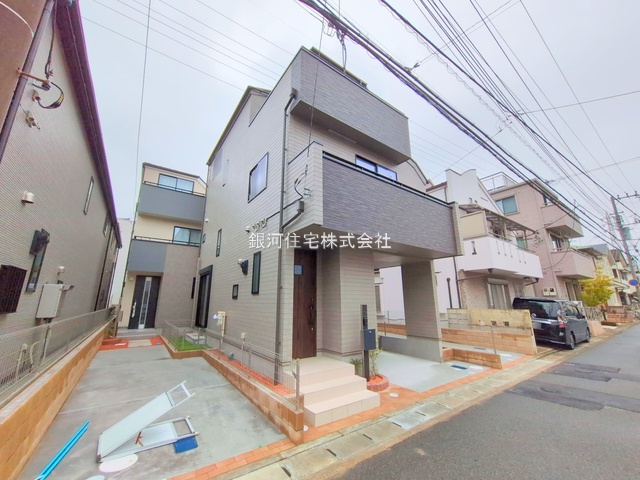 G00375921 千葉県市川市入船 新築一戸建て 5790万円 土地面積68.40m² (約20.69坪) 建物面積110.38m² (約33.38坪) 築年月2025年09月(築１年以内)【外観2】