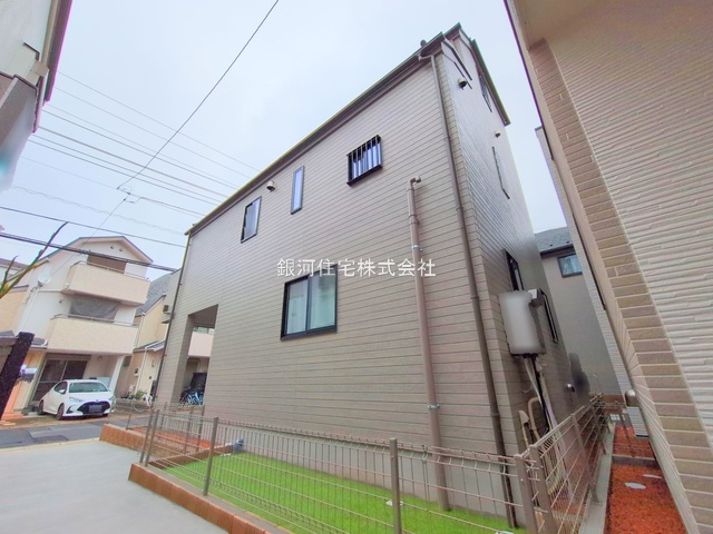 G00375921 千葉県市川市入船 新築一戸建て 5790万円 土地面積68.40m² (約20.69坪) 建物面積110.38m² (約33.38坪) 築年月2025年09月(築１年以内)【外観12】