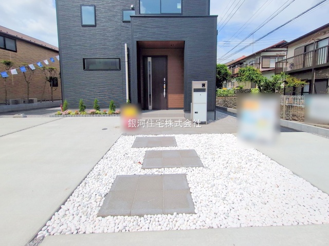 G00376524 東京都町田市玉川学園１丁目 新築一戸建て 5780万円 土地面積232.92m² (約70.45坪) 建物面積105.99m² (約32.06坪) 間取り４ＬＤＫ 築年月2025年04月(築１年以内)【外観4】