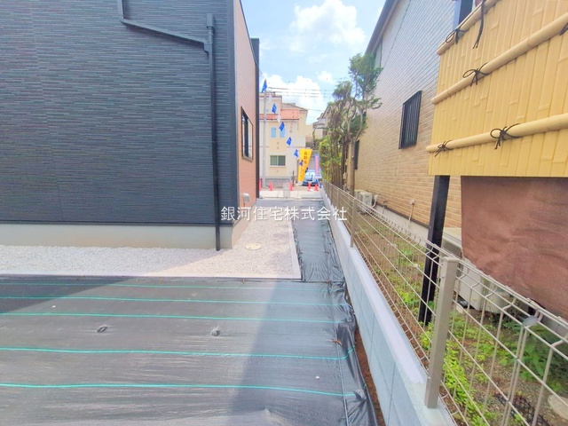 G00376524 東京都町田市玉川学園１丁目 新築一戸建て 5780万円 土地面積232.92m² (約70.45坪) 建物面積105.99m² (約32.06坪) 間取り４ＬＤＫ 築年月2025年04月(築１年以内)【外観10】