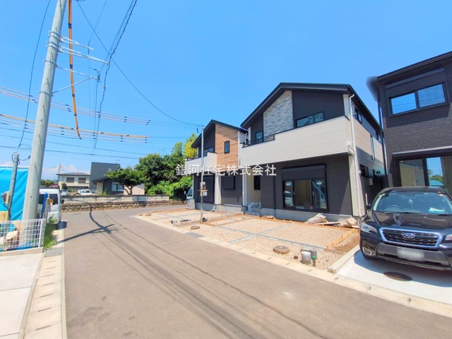G00376654 神奈川県綾瀬市深谷中３丁目 新築一戸建て 4799万円 土地面積111.35m² (約33.68坪) 建物面積105.77m² (約31.99坪) 築年月2025年07月(築１年以内)【外観3】