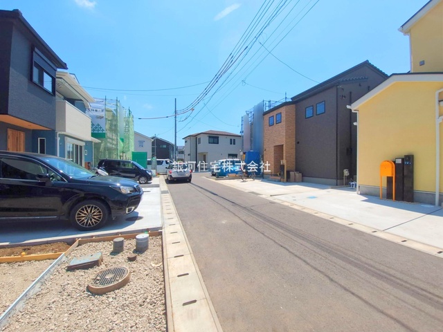 G00376654 神奈川県綾瀬市深谷中３丁目 新築一戸建て 4799万円 土地面積111.35m² (約33.68坪) 建物面積105.77m² (約31.99坪) 築年月2025年07月(築１年以内)【外観8】