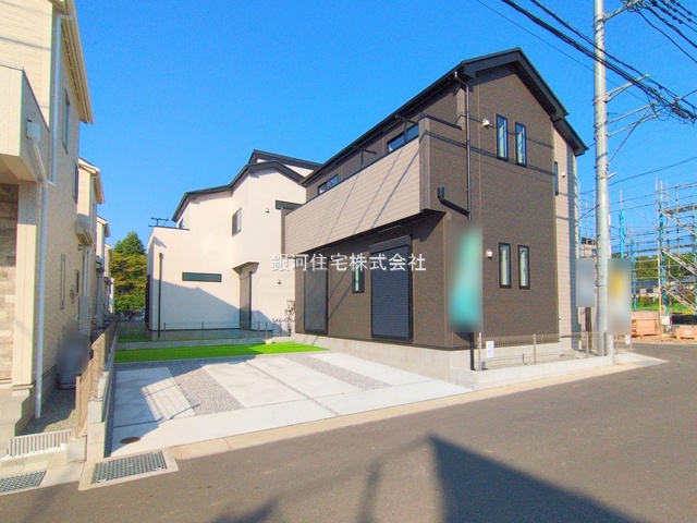 G00376826 神奈川県秦野市曽屋 新築一戸建て 3699万円 土地面積132.28m² (約40.01坪) 建物面積103.71m² (約31.37坪) 間取り５ＬＤＫ 築年月2025年03月(築１年以内)【外観2】