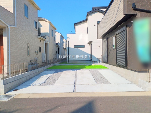 G00376826 神奈川県秦野市曽屋 新築一戸建て 3699万円 土地面積132.28m² (約40.01坪) 建物面積103.71m² (約31.37坪) 間取り５ＬＤＫ 築年月2025年03月(築１年以内)【外観6】