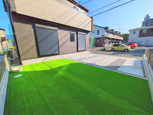 G00376826 神奈川県秦野市曽屋 新築一戸建て 3699万円 土地面積132.28m² (約40.01坪) 建物面積103.71m² (約31.37坪) 間取り５ＬＤＫ 築年月2025年03月(築１年以内)【外観11】