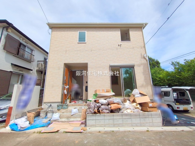G00377277 神奈川県綾瀬市深谷上５丁目 新築一戸建て 3380万円 土地面積107.43m² (約32.49坪) 建物面積93.95m² (約28.41坪) 間取り３ＬＤＫ 築年月2025年07月(築１年以内)【外観6】