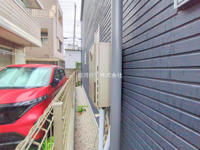 G00377315 東京都府中市紅葉丘１丁目 新築一戸建て 4480万円 土地面積58.50m² (約17.69坪) 建物面積69.24m² (約20.94坪) 築年月2024年12月(築１年以内)【外観16】
