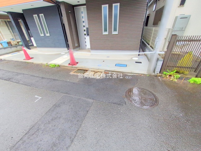 G00377316 東京都府中市紅葉丘１丁目 新築一戸建て 4580万円 土地面積58.51m² (約17.69坪) 建物面積69.24m² (約20.94坪) 築年月2024年12月(築１年以内)【外観6】