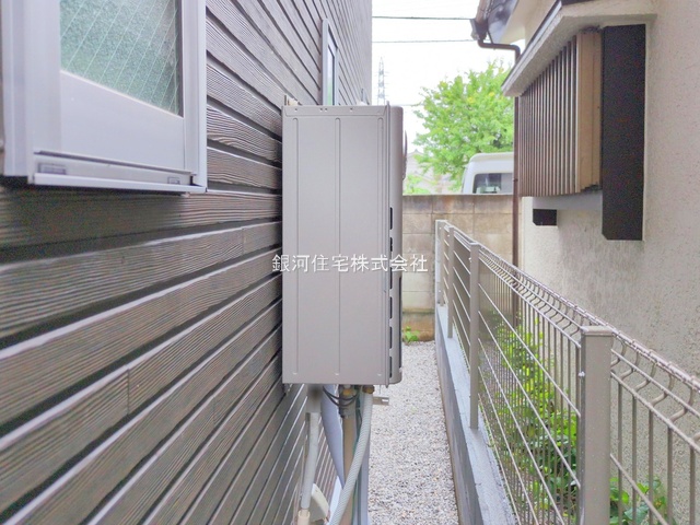 G00377316 東京都府中市紅葉丘１丁目 新築一戸建て 4580万円 土地面積58.51m² (約17.69坪) 建物面積69.24m² (約20.94坪) 築年月2024年12月(築１年以内)【外観15】