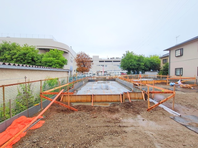 G00377317 埼玉県上尾市緑丘３丁目 新築一戸建て 5198万円 土地面積205.79m² (約62.25坪) 建物面積100.19m² (約30.30坪) 間取り３ＬＤＫ 築年月2025年09月【外観11】
