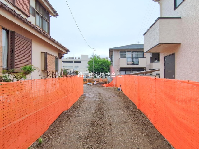 G00377318 埼玉県上尾市緑丘３丁目 新築一戸建て 5398万円 土地面積170.15m² (約51.47坪) 建物面積105.57m² (約31.93坪) 間取り３ＬＤＫ 築年月2025年09月【外観3】