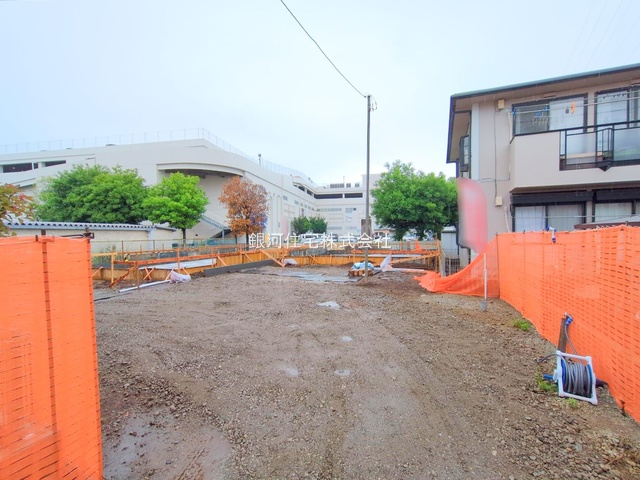 G00377318 埼玉県上尾市緑丘３丁目 新築一戸建て 5398万円 土地面積170.15m² (約51.47坪) 建物面積105.57m² (約31.93坪) 間取り３ＬＤＫ 築年月2025年09月【外観5】