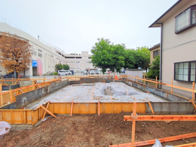 G00377318 埼玉県上尾市緑丘３丁目 新築一戸建て 5398万円 土地面積170.15m² (約51.47坪) 建物面積105.57m² (約31.93坪) 間取り３ＬＤＫ 築年月2025年09月【外観8】