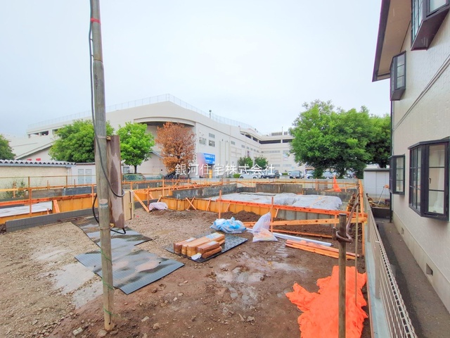 G00377318 埼玉県上尾市緑丘３丁目 新築一戸建て 5398万円 土地面積170.15m² (約51.47坪) 建物面積105.57m² (約31.93坪) 間取り３ＬＤＫ 築年月2025年09月【外観9】