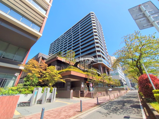 G00377530 神奈川県横浜市西区北幸２丁目 中古マンション 1億5990万円 専有面積82.20m² (約24.86坪) 間取り３ＬＤＫ 所在階7階 築年月2018年01月(築7年)【外観8】