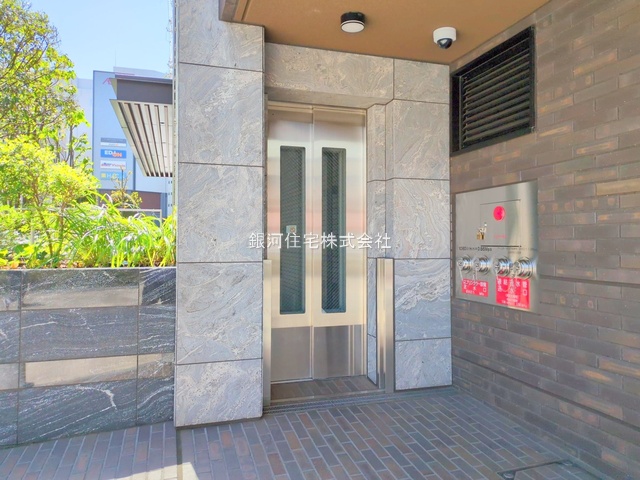 G00377530 神奈川県横浜市西区北幸２丁目 中古マンション 1億5990万円 専有面積82.20m² (約24.86坪) 間取り３ＬＤＫ 所在階7階 築年月2018年01月(築7年)【外観11】