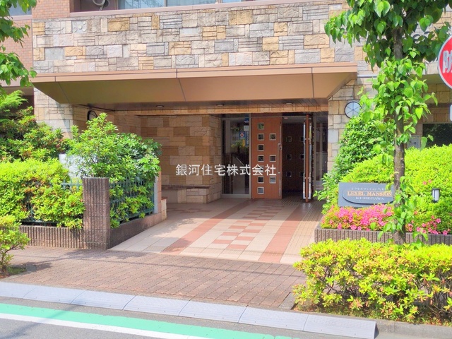 G00377557 東京都東村山市栄町１丁目 中古マンション 4199万円 専有面積66.79m² (約20.20坪) 間取り２ＬＤＫ 所在階4階 築年月2002年11月(築22年)【外観3】