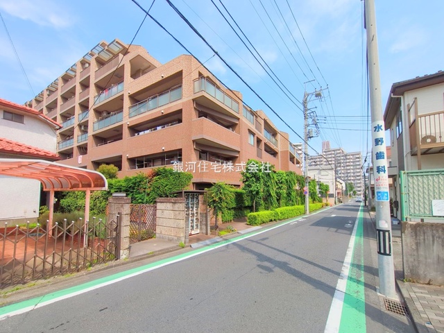G00377557 東京都東村山市栄町１丁目 中古マンション 4199万円 専有面積66.79m² (約20.20坪) 間取り２ＬＤＫ 所在階4階 築年月2002年11月(築22年)【外観6】