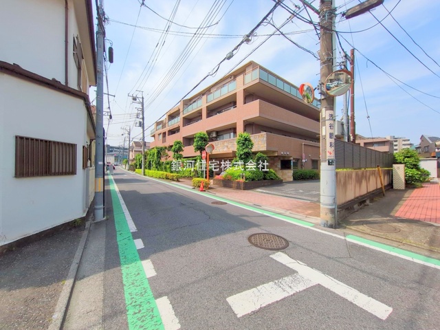 G00377557 東京都東村山市栄町１丁目 中古マンション 4199万円 専有面積66.79m² (約20.20坪) 間取り２ＬＤＫ 所在階4階 築年月2002年11月(築22年)【外観9】