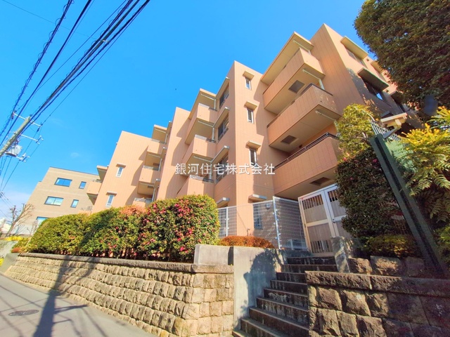 G00377674 東京都渋谷区初台２丁目 中古マンション 1億1490万円 専有面積65.50m² (約19.81坪) 間取り２ＬＤＫ 所在階4階 築年月2005年02月(築20年)【外観9】