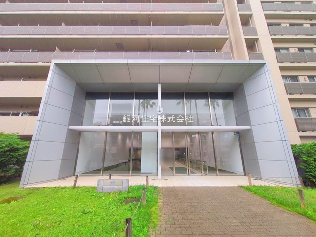 G00377782 神奈川県横浜市鶴見区平安町２丁目 中古マンション 5180万円 専有面積84.16m² (約25.45坪) 間取り４ＬＤＫ 所在階3階 築年月2004年02月(築21年)【外観11】
