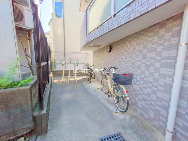 G00377815 東京都中野区南台４丁目 中古マンション 7490万円 専有面積63.44m² (約19.19坪) 間取り２ＬＤＫ 所在階2階 築年月1997年03月(築28年)【外観8】