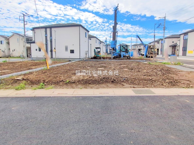 G00377840 埼玉県川口市大字安行小山 新築一戸建て 3990万円 土地面積100.09m² (約30.27坪) 建物面積95.64m² (約28.93坪) 間取り３ＳＬＤＫ 築年月2025年11月【外観4】