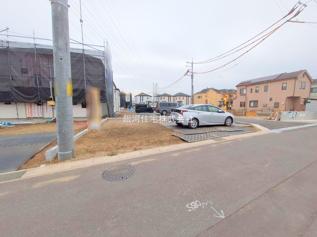 G00377840 埼玉県川口市大字安行小山 新築一戸建て 3990万円 土地面積100.09m² (約30.27坪) 建物面積95.64m² (約28.93坪) 間取り３ＳＬＤＫ 築年月2025年11月【外観15】