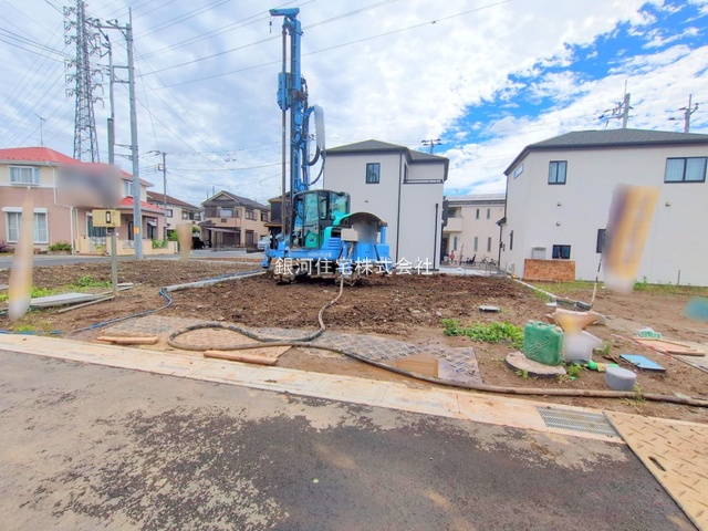 G00377841 埼玉県川口市大字安行小山 新築一戸建て 3890万円 土地面積100.09m² (約30.27坪) 建物面積97.71m² (約29.55坪) 間取り３ＳＬＤＫ 築年月2025年11月【外観12】