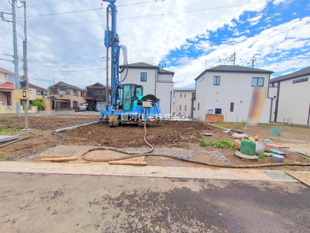 G00377841 埼玉県川口市大字安行小山 新築一戸建て 3890万円 土地面積100.09m² (約30.27坪) 建物面積97.71m² (約29.55坪) 間取り３ＳＬＤＫ 築年月2025年11月【外観13】
