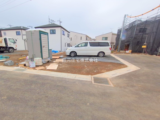 G00377844 埼玉県川口市大字安行小山 新築一戸建て 4090万円 土地面積105.10m² (約31.79坪) 建物面積98.12m² (約29.68坪) 間取り３ＳＬＤＫ 築年月2025年11月【外観15】